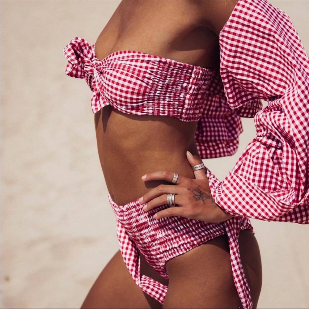 HP 🦄💘 High Waisted Red Gingham Bandeau Bikini